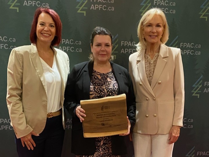 Lana Wilhelm (center), director of Indigenous Relations for Paper Excellence Canada, received the FPAC Women in Forestry Award of Excellence.