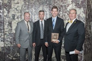 Domtar Professionals Receive Industry Award